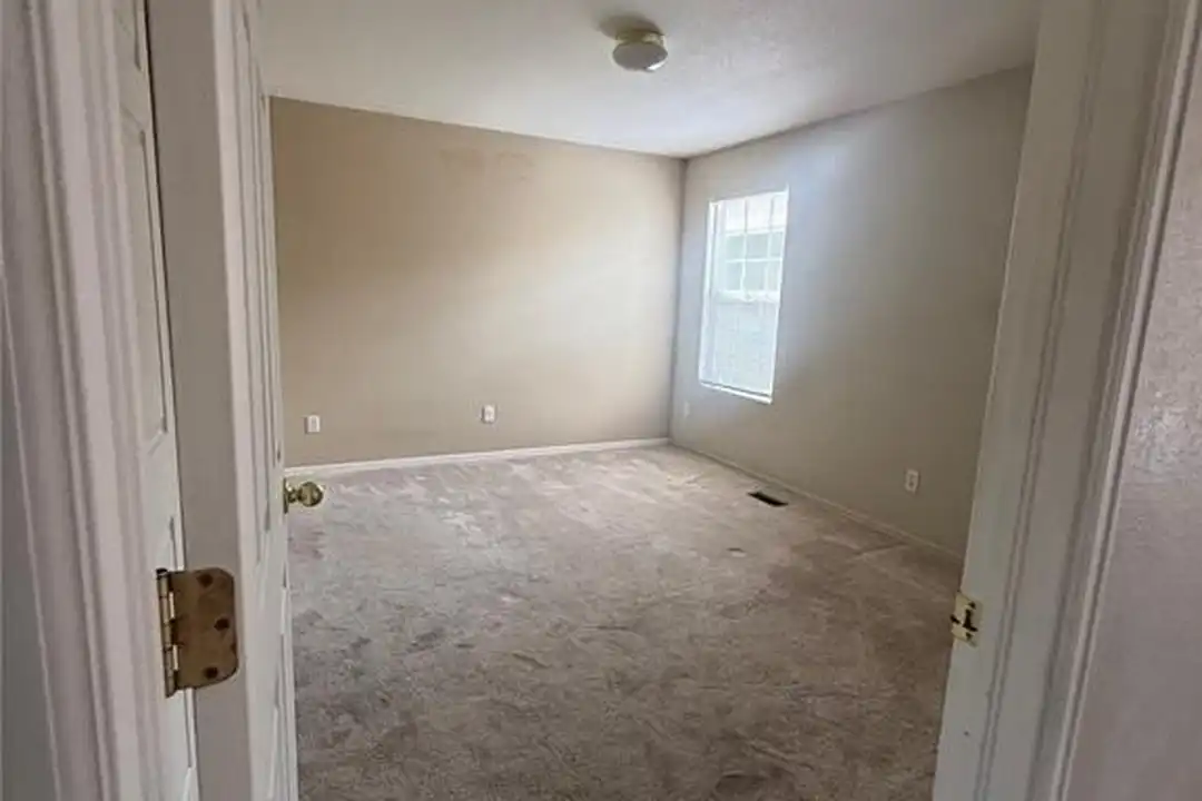 Apartment in Colorado Springs - More