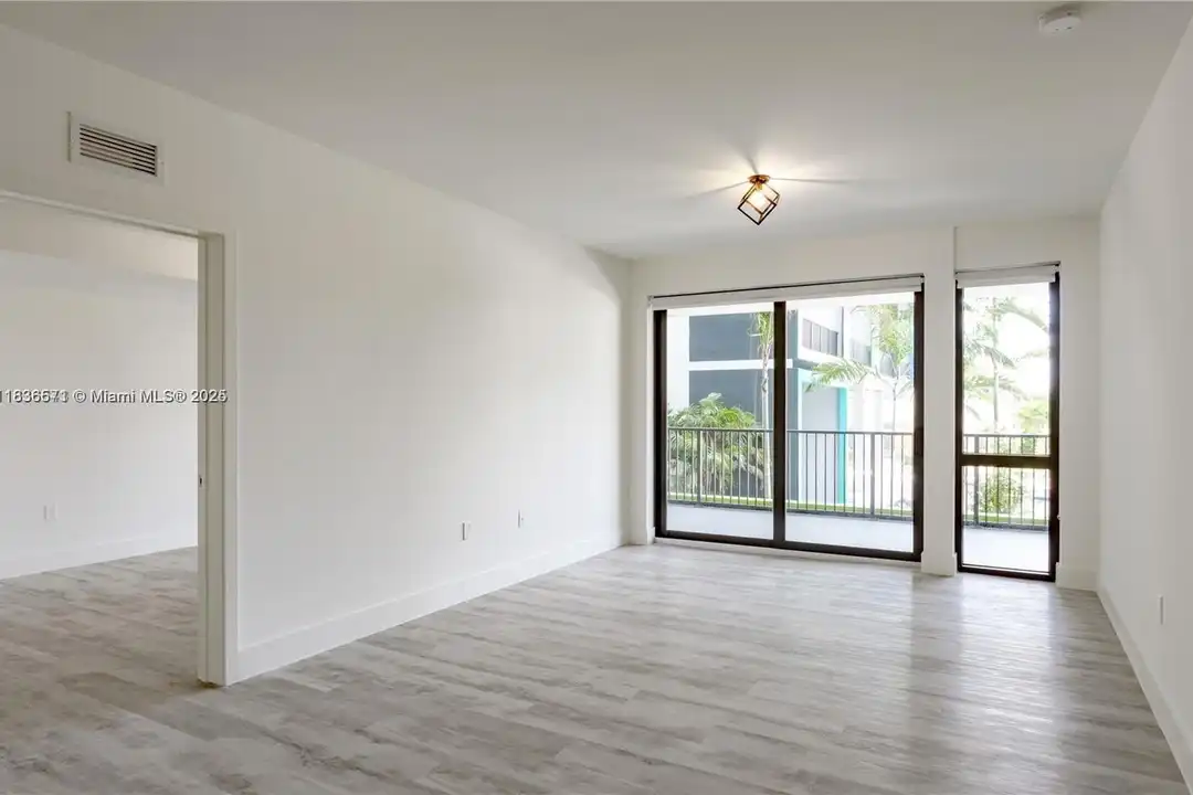 4400 Sunrise Blvd #S2-B - More