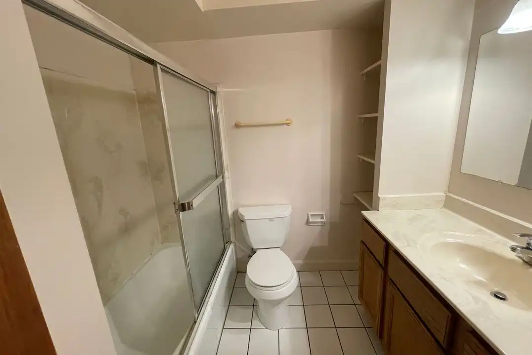 60 Chittenden Ave unit 60 Chittenden Ave Apt 1C - View 5