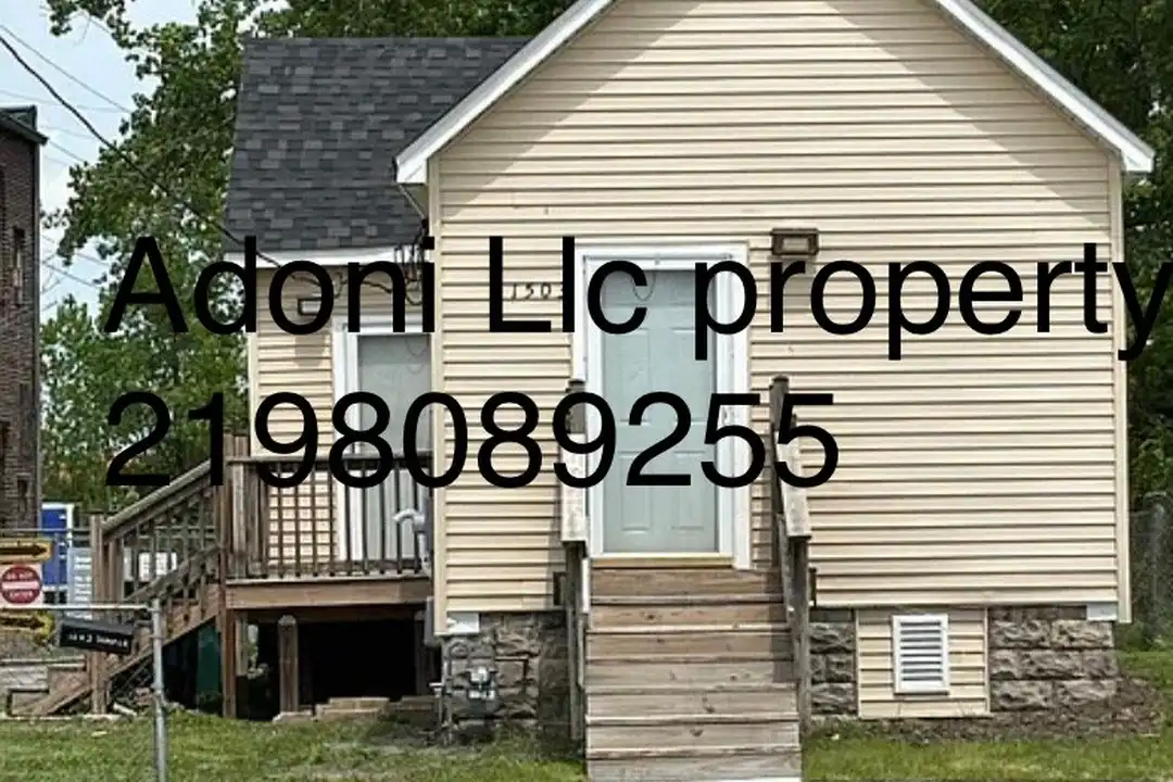 1503 Summer St – photo 1 of 6