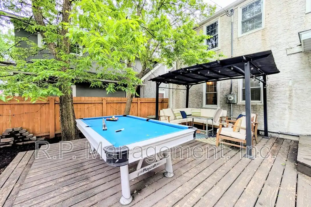 4537 S 31st Ave - View 2