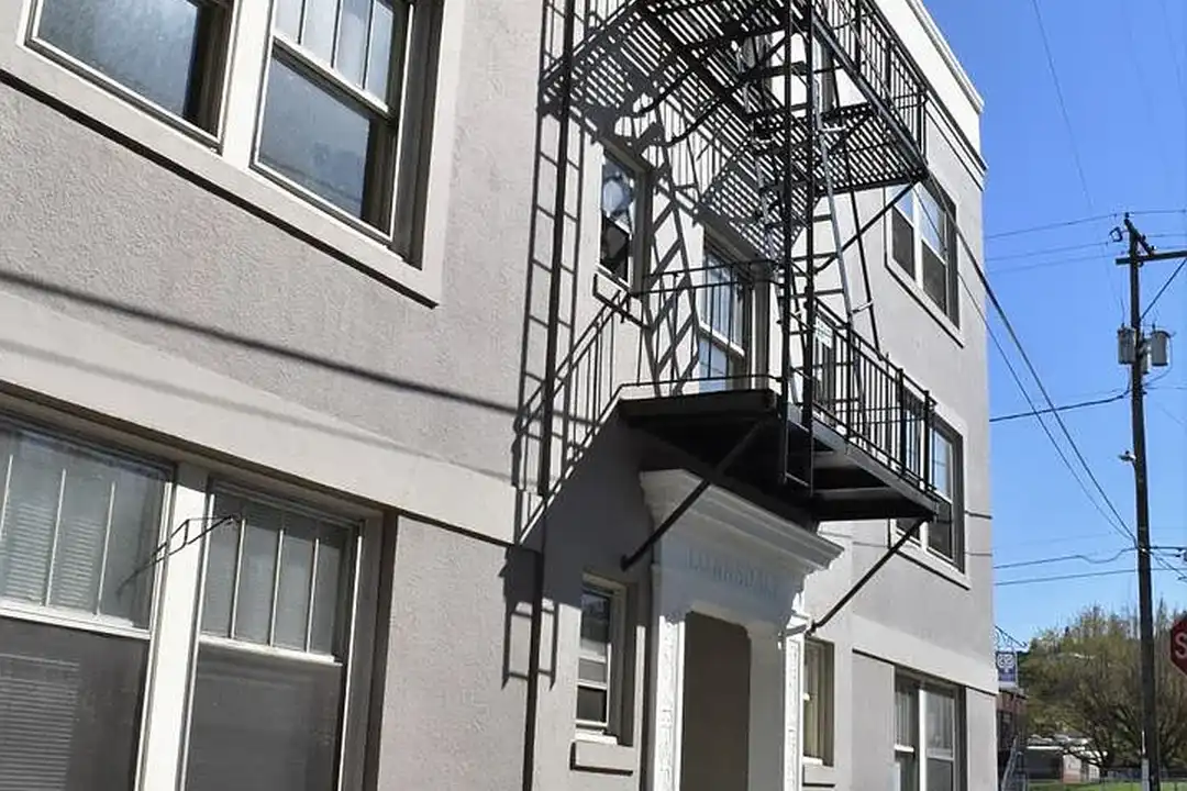 Lownsdale Apartments - View 2