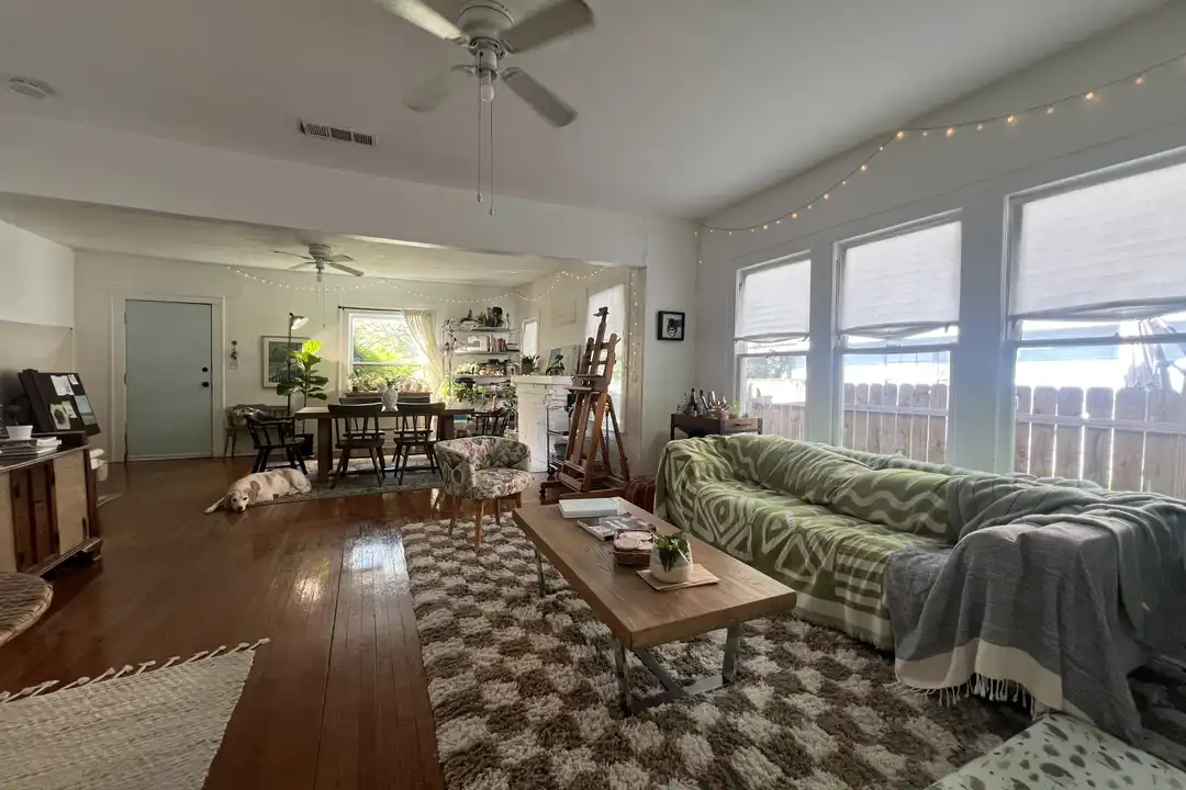 Apartment in Dallas - View 5