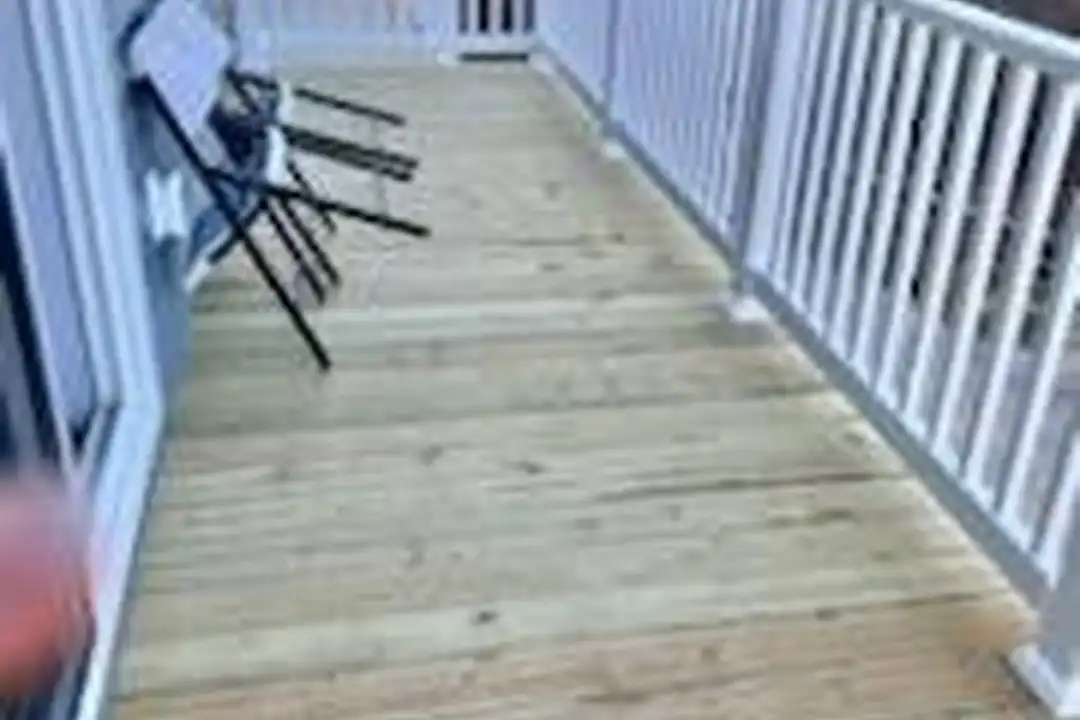 Apartment in Lanham - More