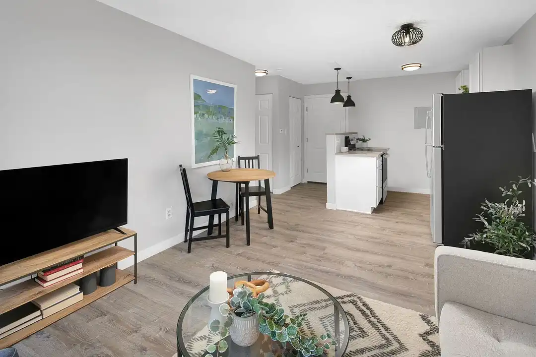 The Holly - View 5