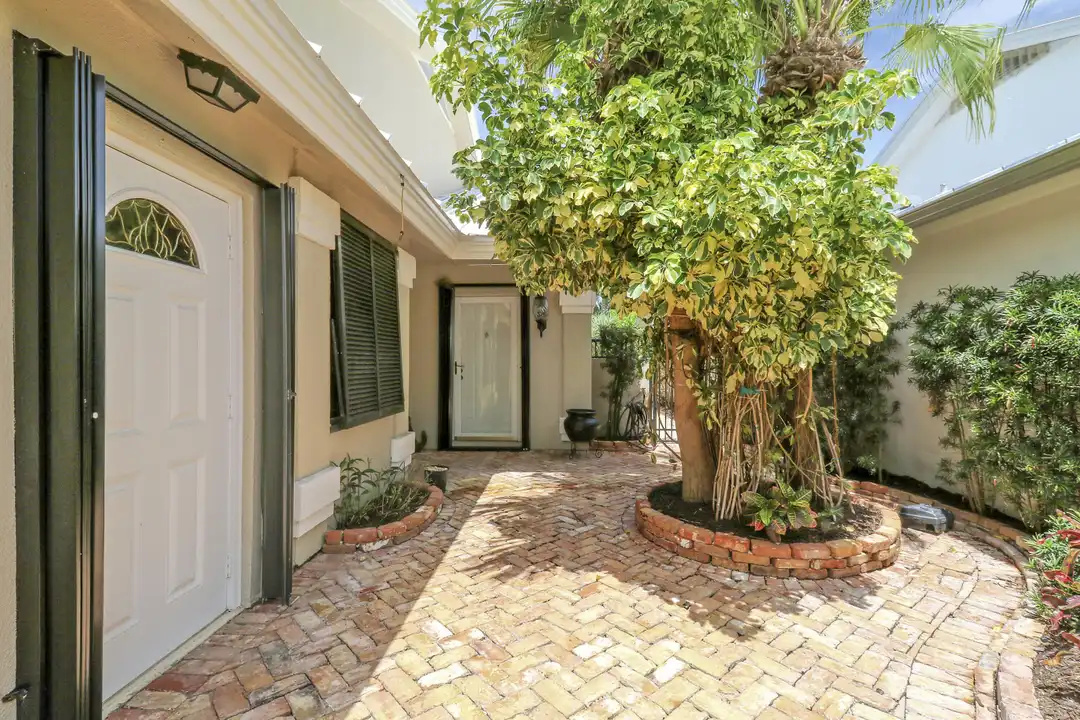 109 Seashore Dr - View 4