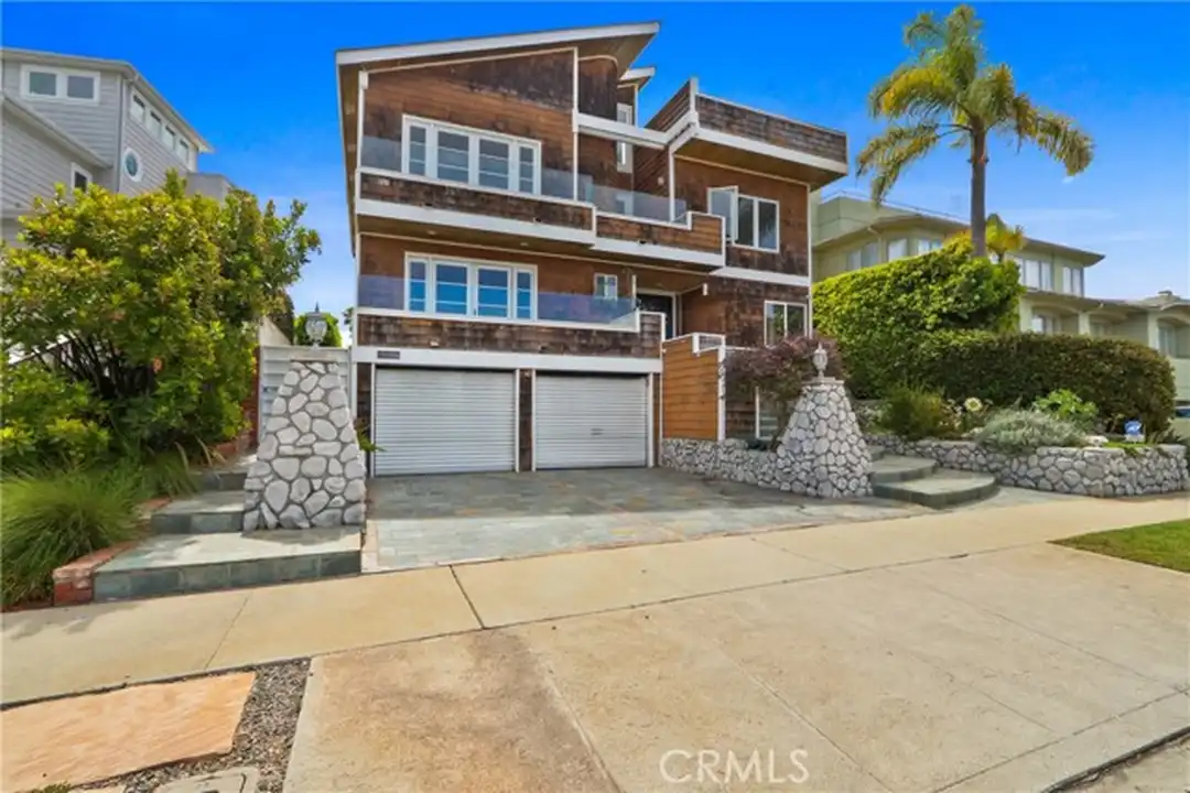7908 W 81st St - View 3