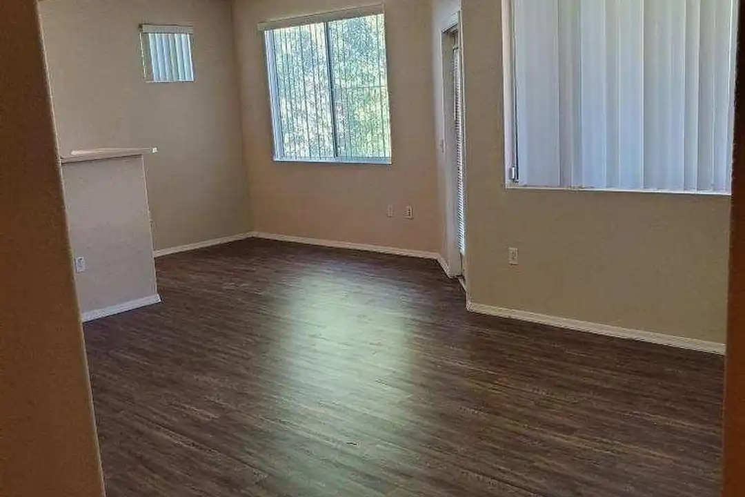 Apartment in Phoenix - View 3