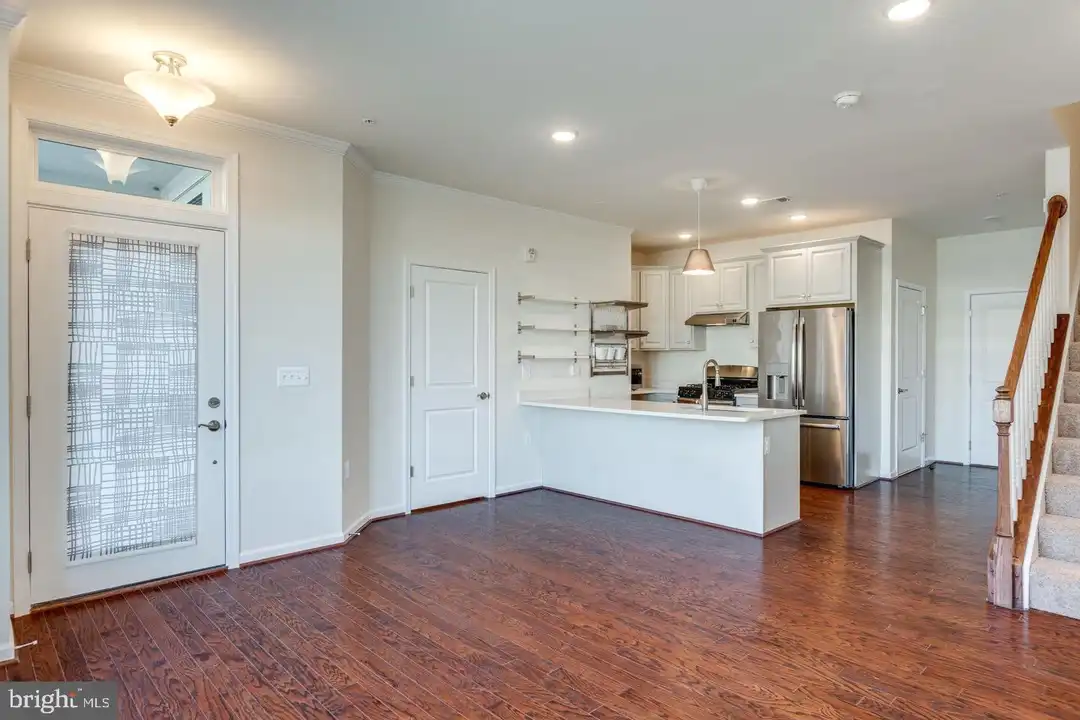 1004 Ribbon Limestone Terrace SE - View 5