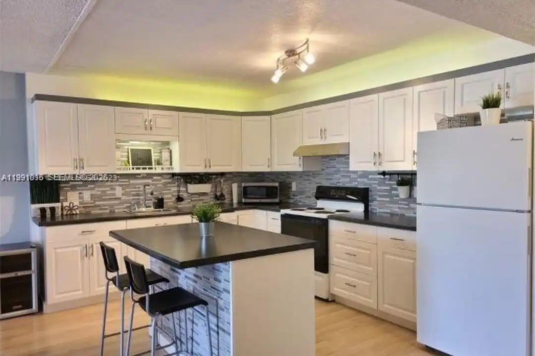 2061 NW 47th Terrace #205 - View 2