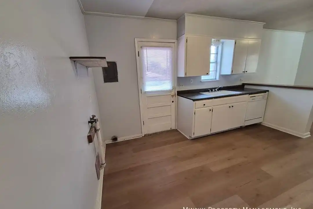 4226 SW 2nd Ave - View 5