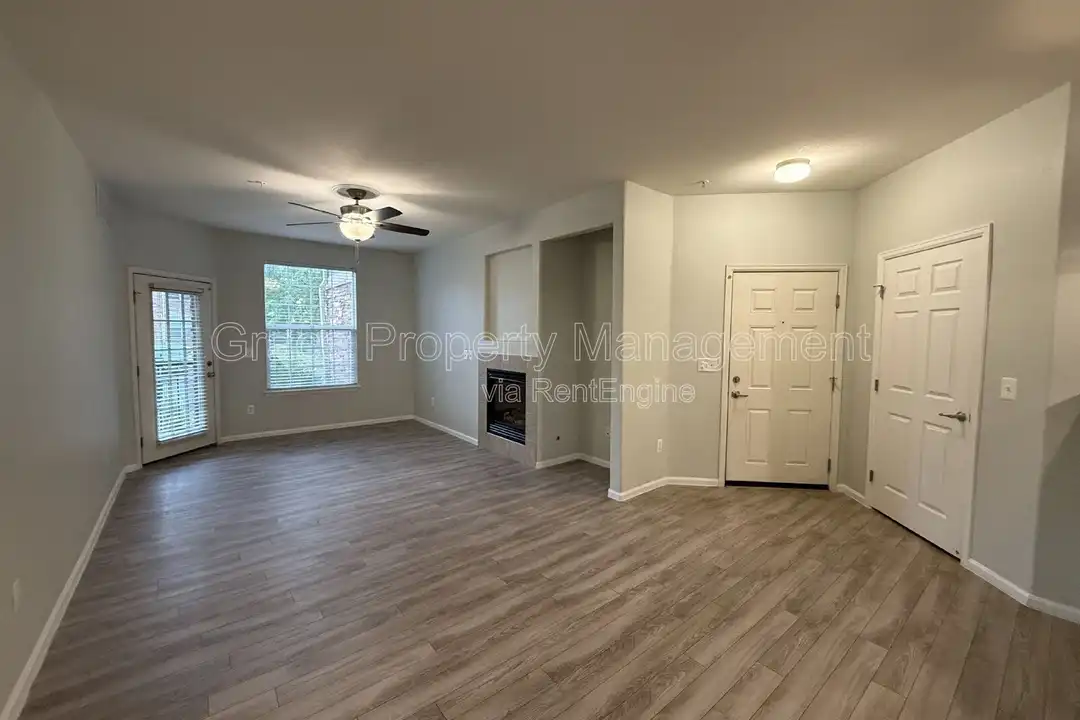 3035 Blue Sky Cir unit 10-105 - View 3