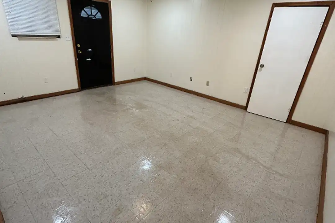 2867 New Clinton Rd – photo 1