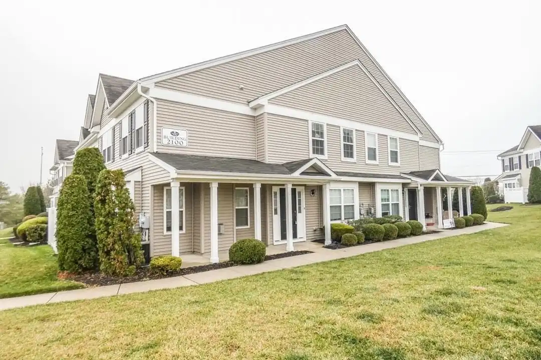 Apartment in Woolwich Township - View 2
