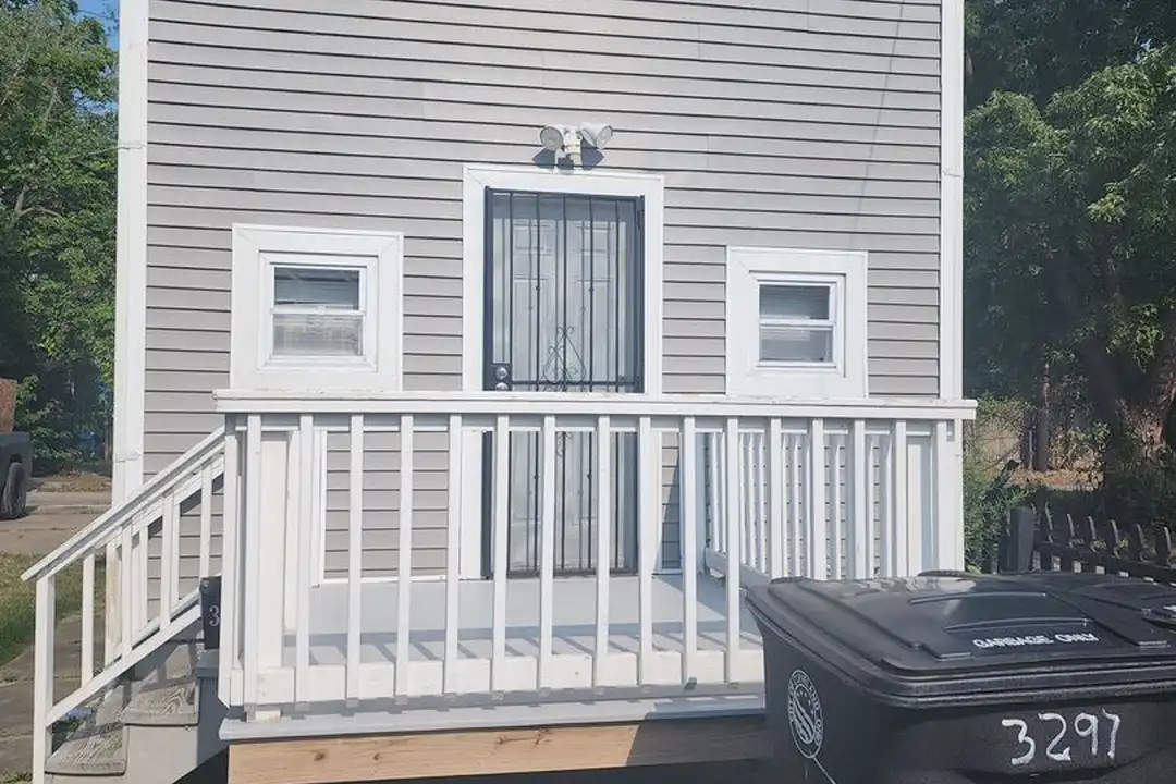 3295 W 50th St unit Rear House – photo 1