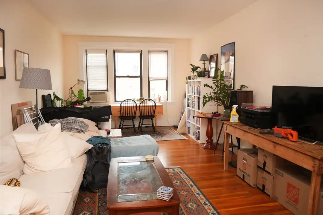 229 St Paul St unit 5 - View 5