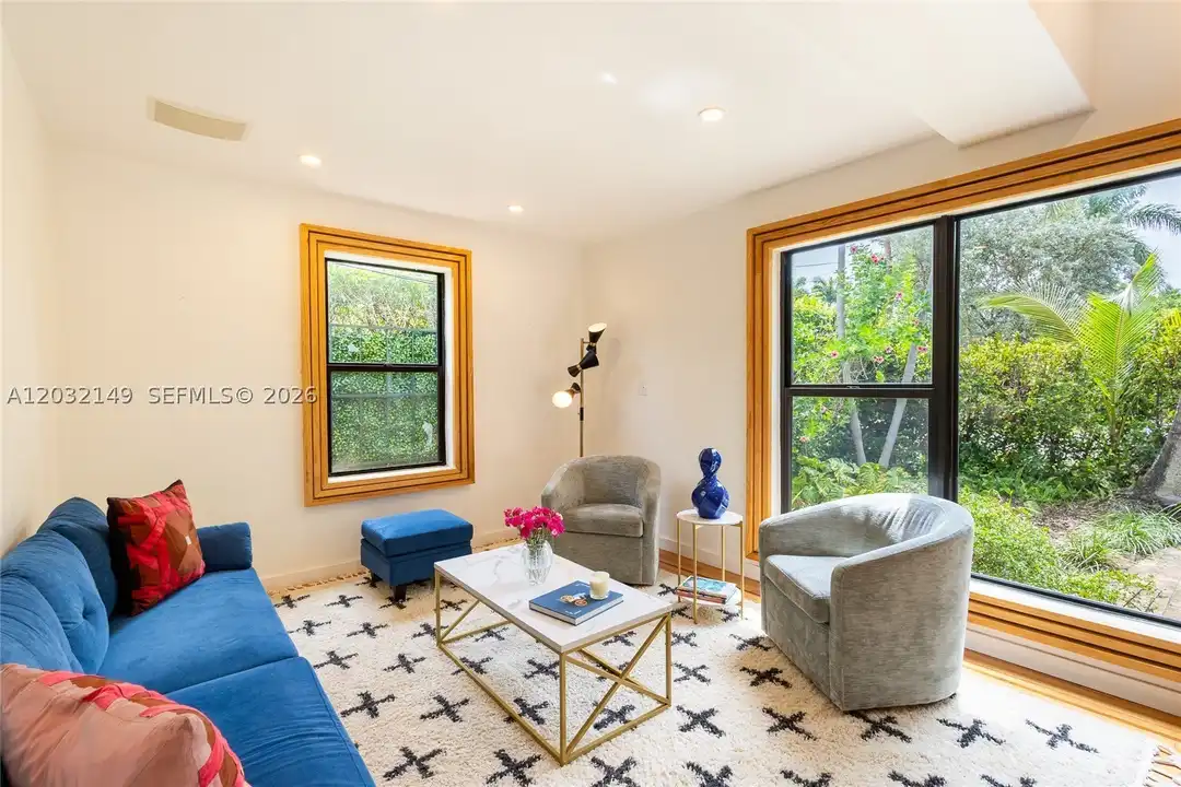 4230 Royal Palm Ave - View 3