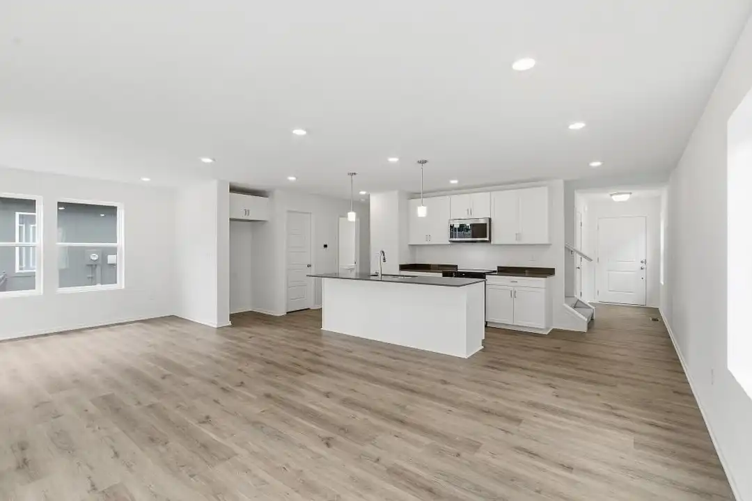 8724 SW Edgewater Dr - More