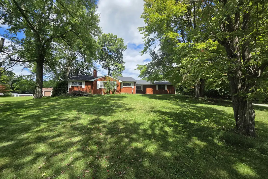117 Bradshaw St – photo 1