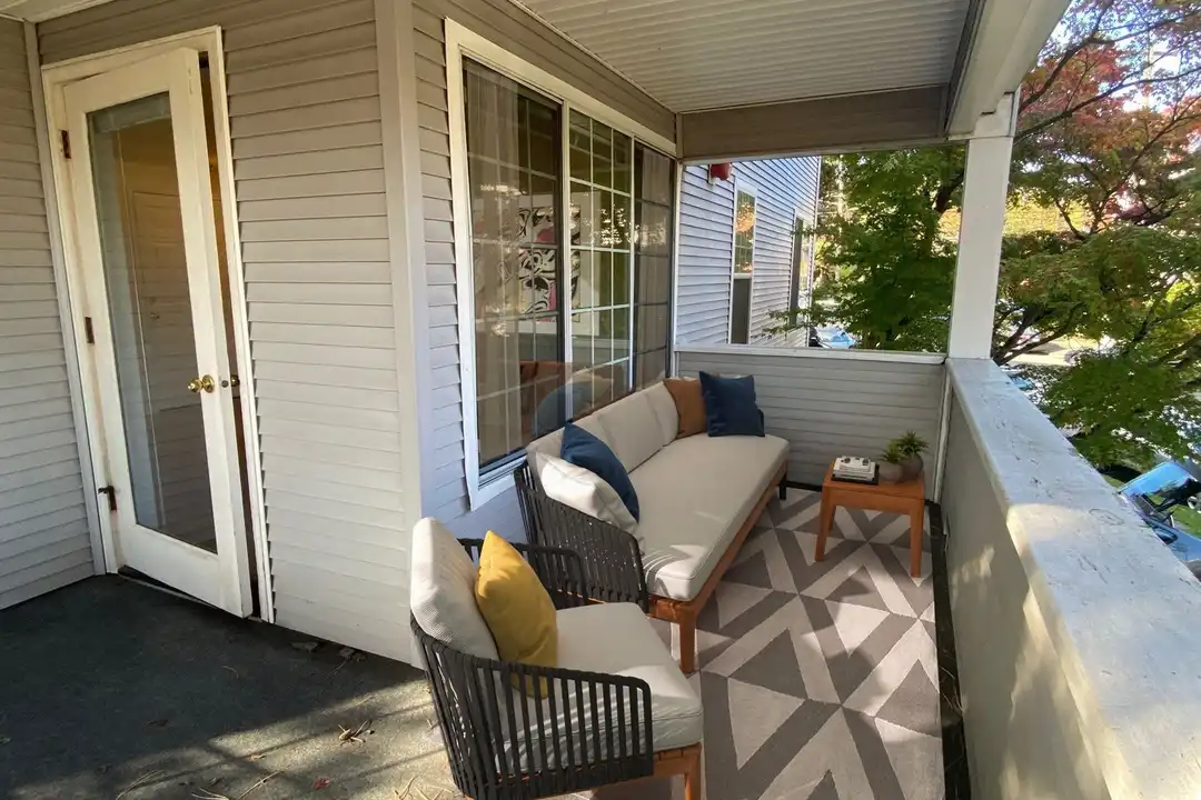5307 Ravenna Pl NE unit 01 – pohled 3