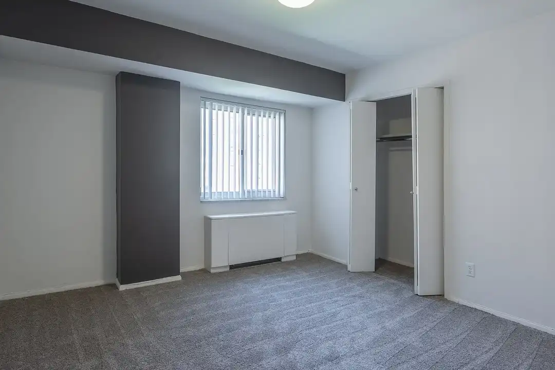 Shoreham Apartments – photo 1