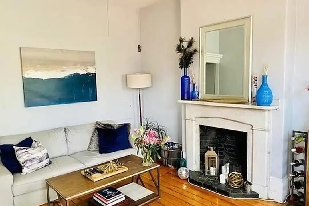 18 Cedar St unit 3 - View 2