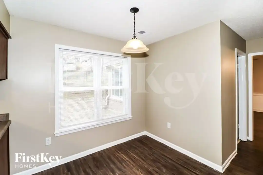 8117 S Regis Pl - View 5