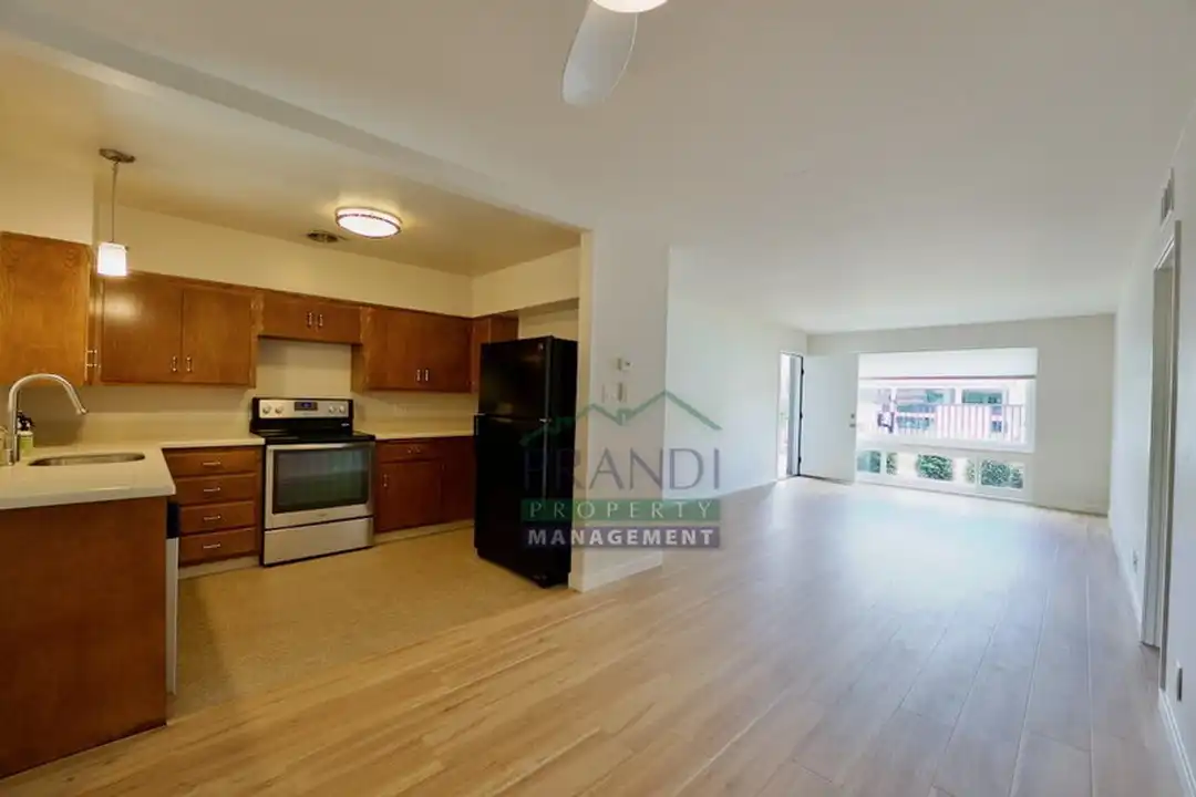 1032 Los Gamos Rd unit D - View 2