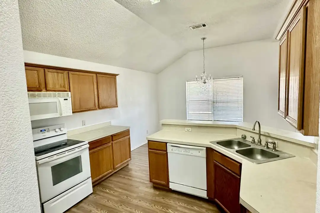 209 Rock Hill Dr - View 6