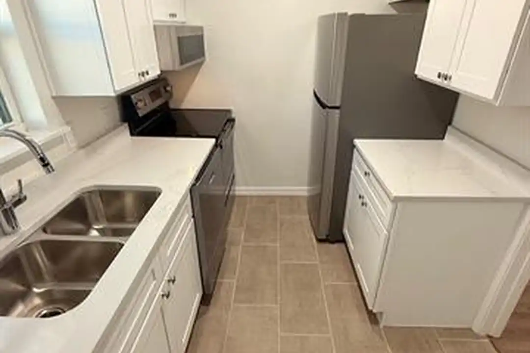 Apartment in Highland Park, Dallas - View 3