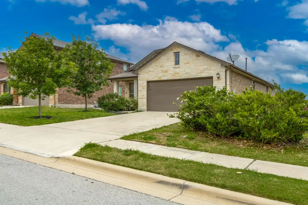 2924 Barbed Wire St - View 2