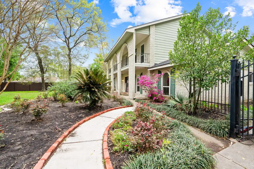 16811 Waycreek Rd - View 3