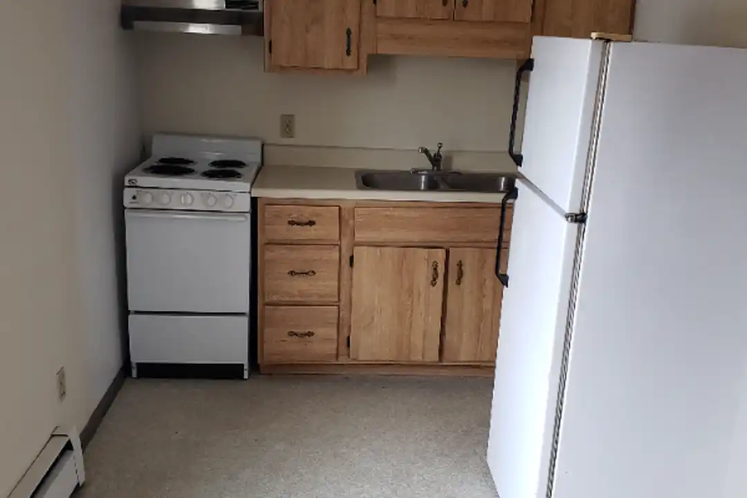 123 W Nittany Ave – photo 1 of 5