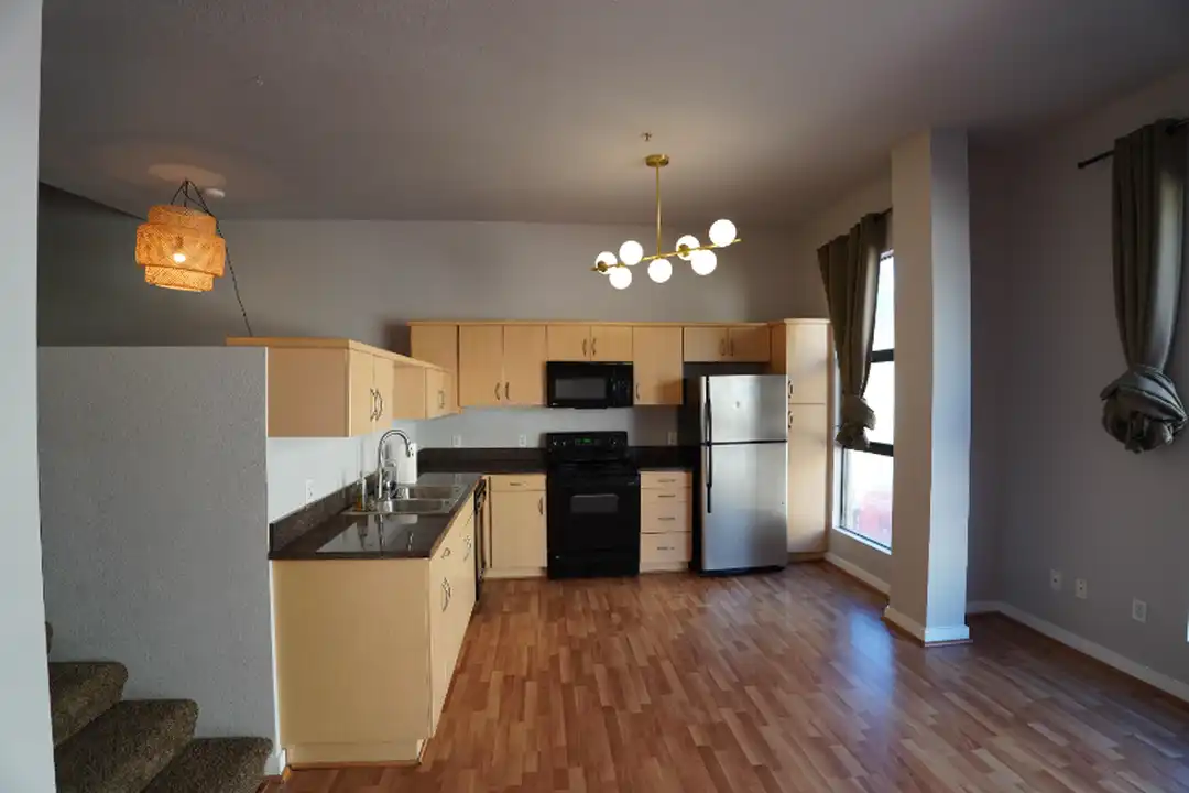 777 Sixth Ave unit 421 - View 4