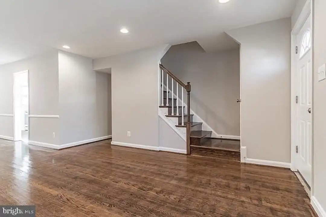 413 Rogers Ave - View 2