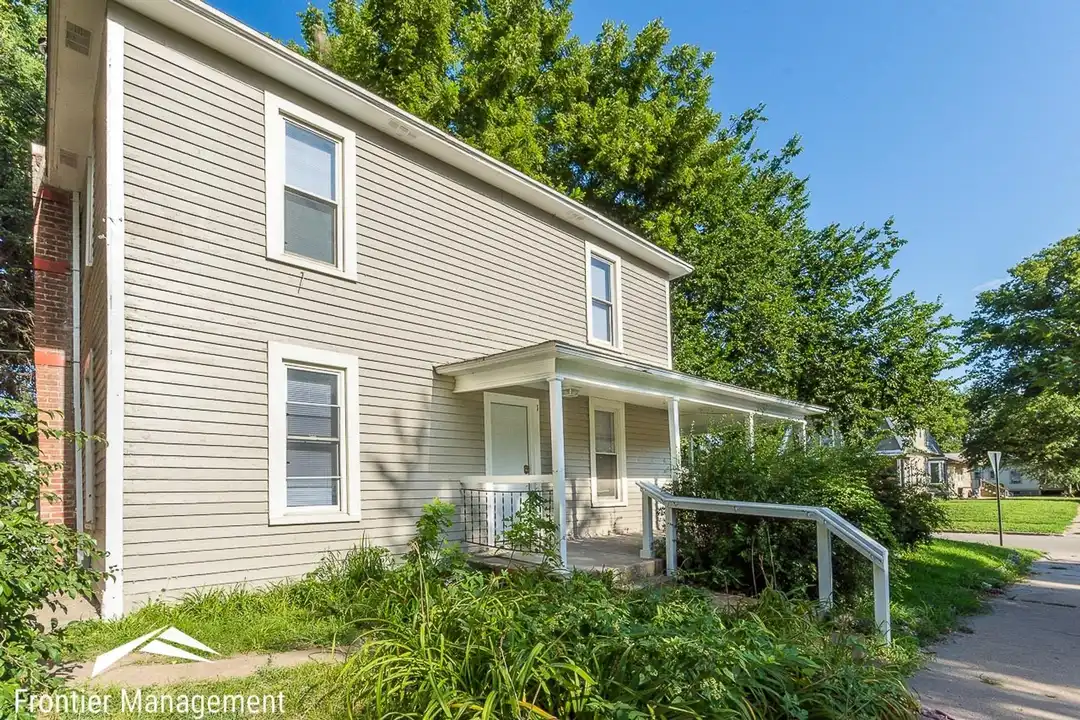 1001 Osage St unit 1 - View 2