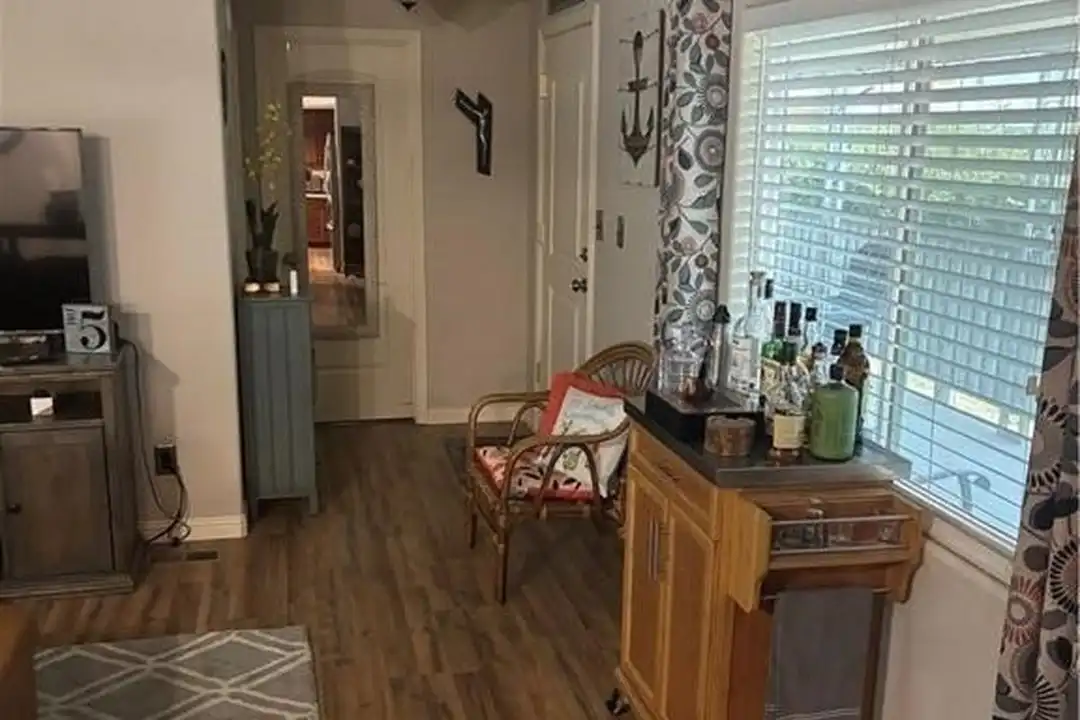 670 Channel Way - View 5