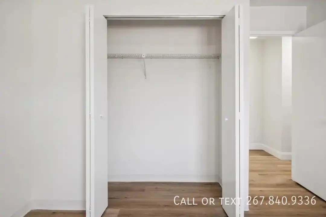300 College Park Dr - View 2