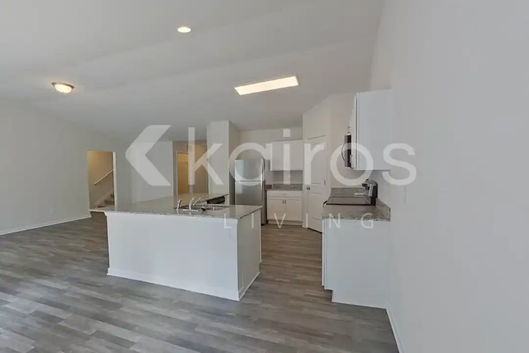1151 Silvertrace Dr - View 4