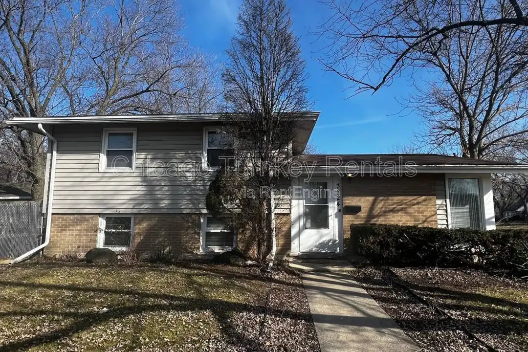 3824 168th Pl – photo 1 of 10