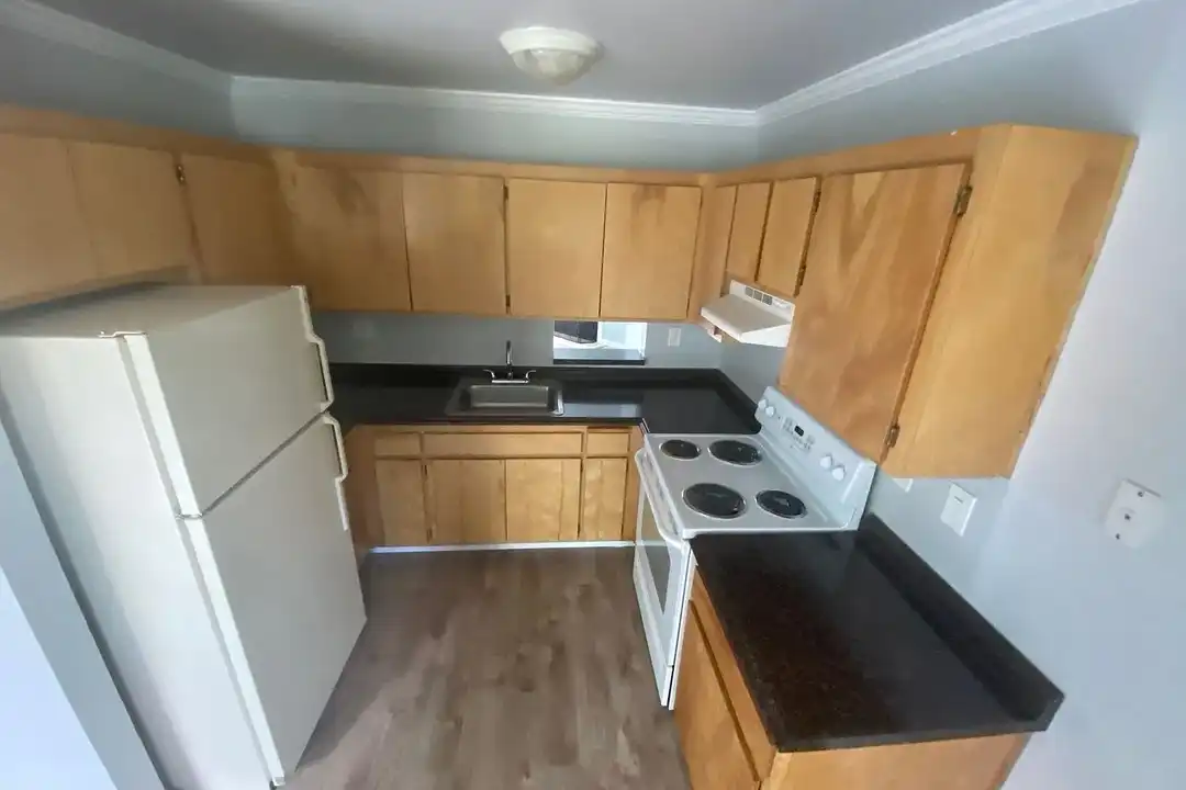 Pioneer Apartments - More