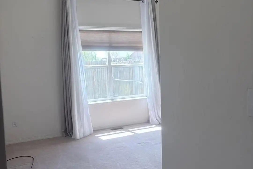 109 Cinnamon Dr unit Unit 1 - View 4