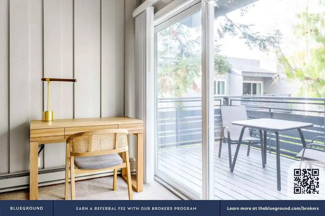 Apartment in Sunnyvale - View 4