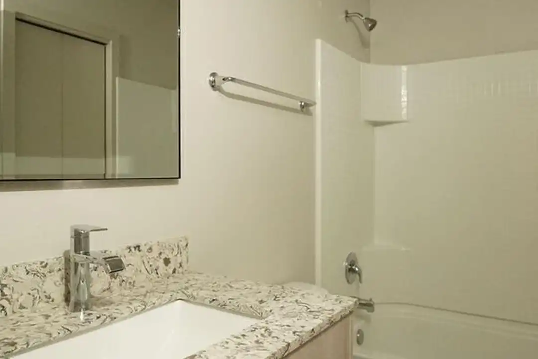 3612 Center St - View 6