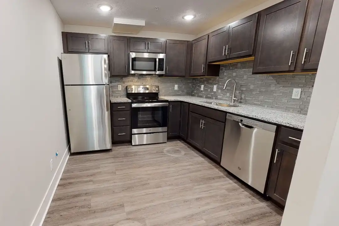 4001 Holdrege St unit #7 - More