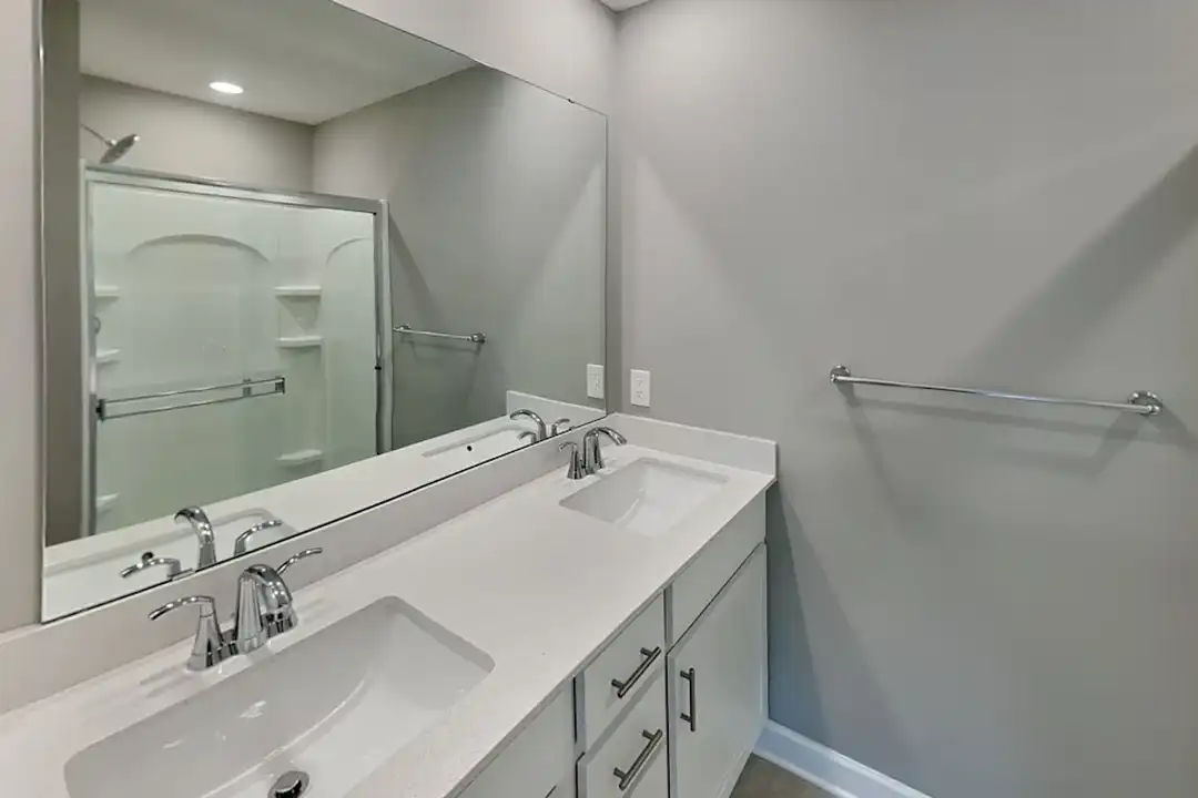 1211 Upper 142nd St E - More