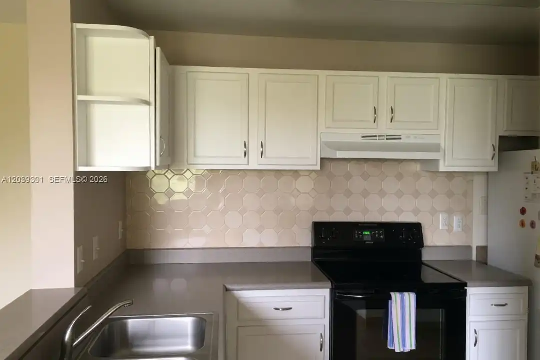 7511 Seurat St unit 0 – další