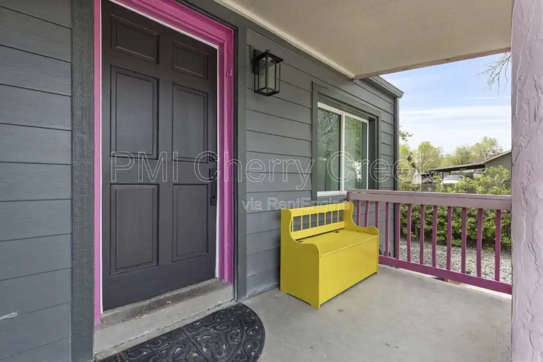 156 S Newton St unit A – pohled 4