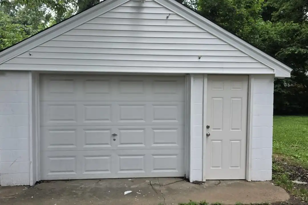 2205 Peaslee Rd - View 2