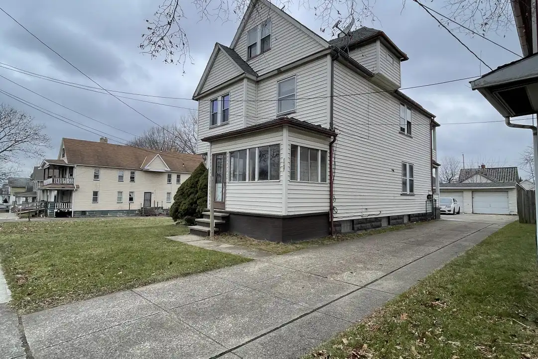 6907 Hosmer Ave unit 2 – photo 1